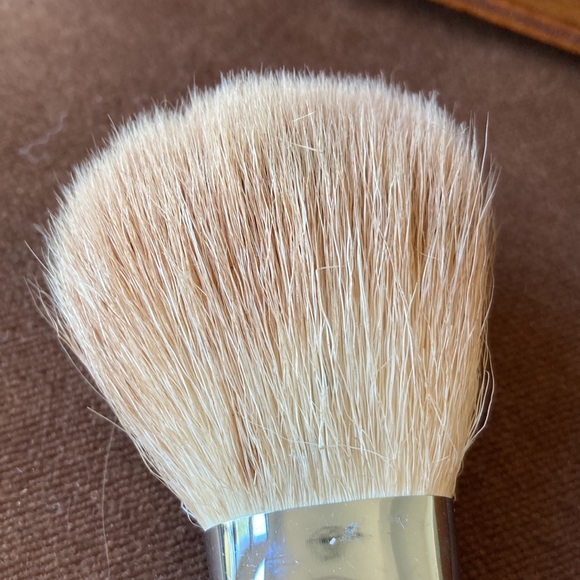 Morphe powder brush M527 new - Picture 2 of 7